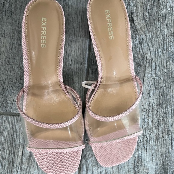 Express heels - Picture 3 of 4